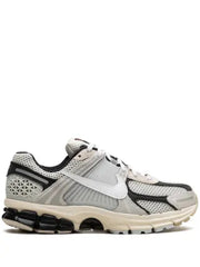 nikee Air Zoom Vomero 5 Supersonic 366 - 1