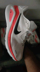 Nikee Running Structure 26 trainers White orange