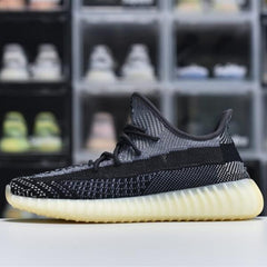 Adida_s Yeezy 350 asriel black no kit