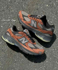 New balancee 2010 Pecan Castlerock 587
