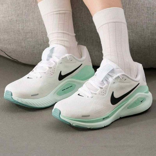 Nikee Structure 26 Mint Foam 789