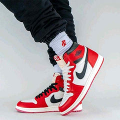 NIK AIR JORDAN RETRO 1 HIGH LOST N FOUND