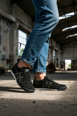 Onitsukaa tiger Mexico 66 SD Crystal black suede