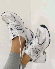 New Balanccee. 530 White Navy