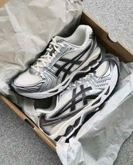 Asiccss Gel Kayano 14 Black Cream Metallic Plum