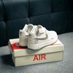 nikee Airforce 1 travis scott olive
