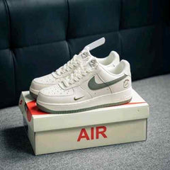 nikee Airforce 1 travis scott olive