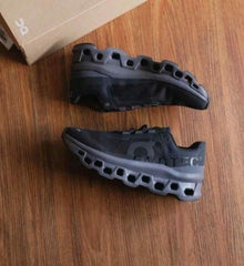 On Cloudmonster All Black 6019