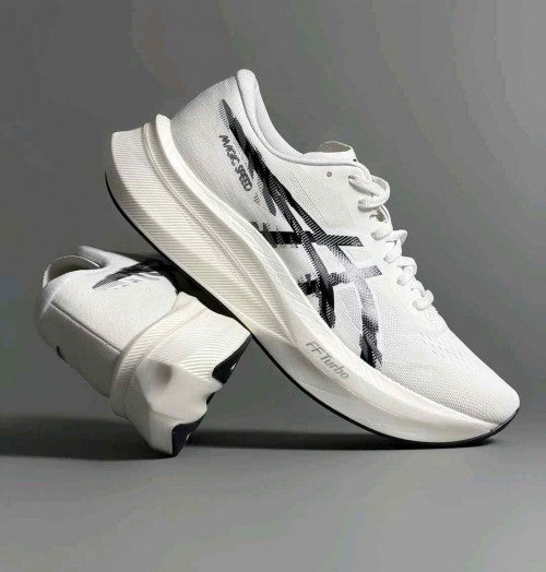 Asiccss. Magic Speed 4 White Black
