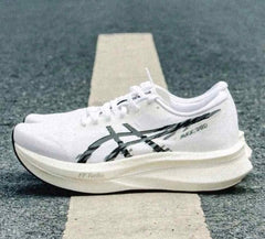 Asiccss. Magic Speed 4 White Black