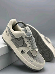 Nikee AirForce 1 low x Kaws