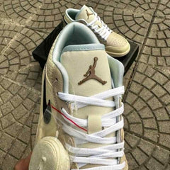 Nikee jordan 1low se sanddrift glacier blue