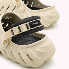 Crocss Echo Clogs (BoneBlack)