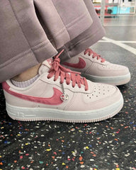 Nikee. AIR FORCE 1 LOW Valentines Day