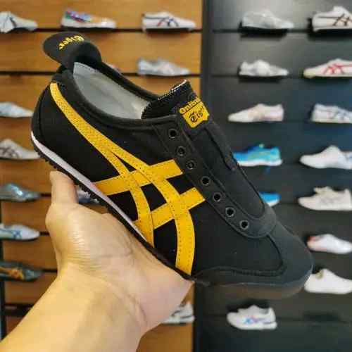 Onitsukaa Tigerr Mexico 66 Slip On Black Yellow 937