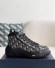 Dio r B28 High Top Sneaker Beige Black