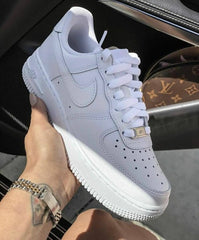 Nikee airforce 1 white pure leather for men no return