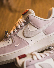Nikee AirForce 1 07 LX Year of the Dragon