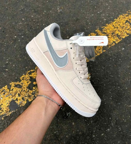 Nikee AirForce 1 Low Beige Reflective