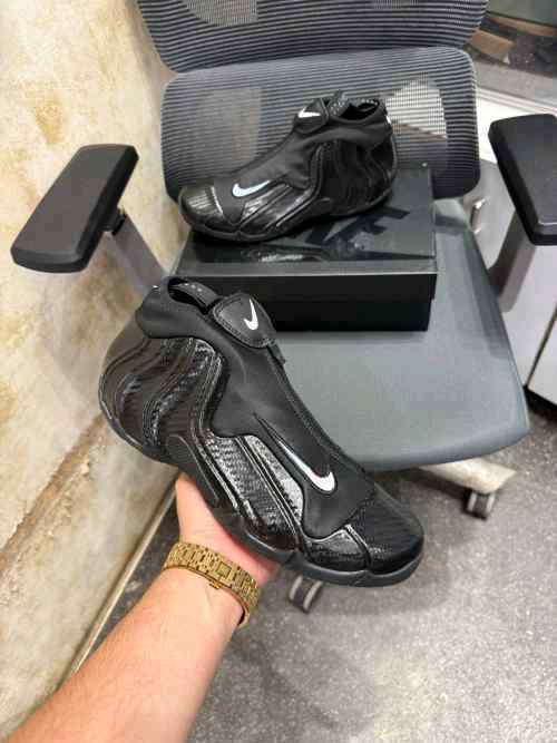 Nikee Air Flightposite Carbon Fiber 570