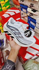 ADIIDASS HYPERBOOST EUPHORIA 688