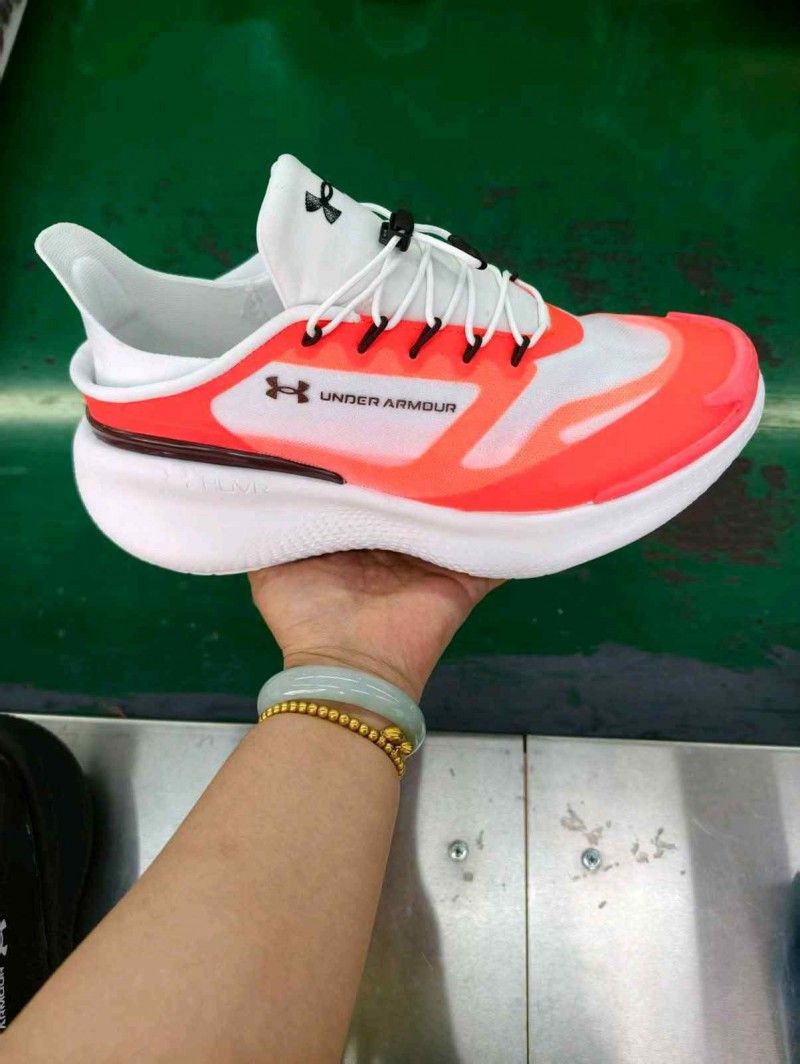 Underr Armourr Nova Slipspeed white orange