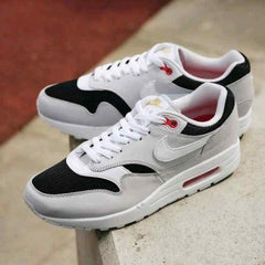 NIKE_AIRMAX_1_PLATINUM_WHITE_BLACK_RED