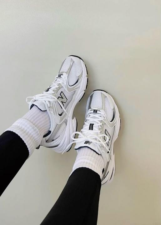 NEWW BALANCE 530 WHITE NAVY