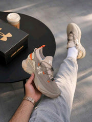 Under Armourr Hiking Khaki Brown 2586