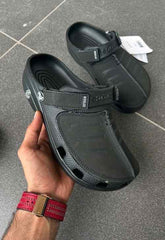CROCSS YUKON CLOG BLACK