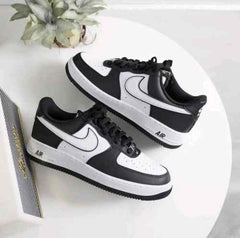 Nikee airforce 1 low panda
