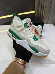 NIKKE JORDAN RETRO 4 PINE GREEN FIX