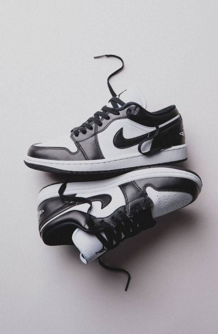 NIKKE AIR JORDAN 1 LOW PANDA FIX
