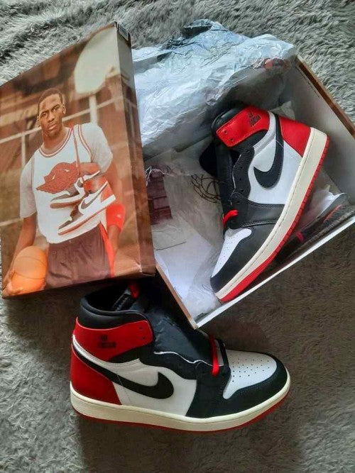 AIR JORDAN RETRO 1 OG BLACK TOE HIGH REIMAGINED