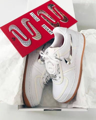 NikAirforce 1 low X Travis Scott White sail