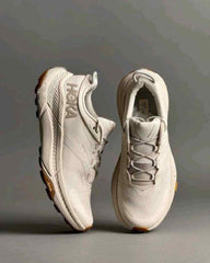 Hoka Transport GoreTex Eggnog Cream 1262
