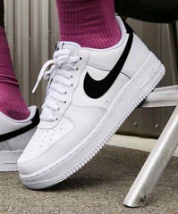 Nikee Airforce 1 Low White Black Swoosh