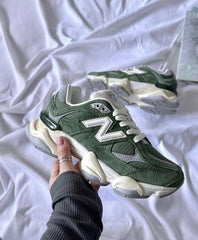 New Balanc e 9060 Nori Green