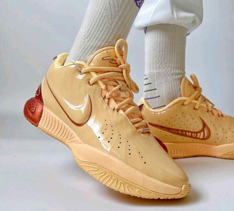 Nikkee LeBron 21 Melo Dragon Pearl 1244