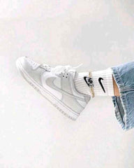 Nikkee Dunk Low grey Fog