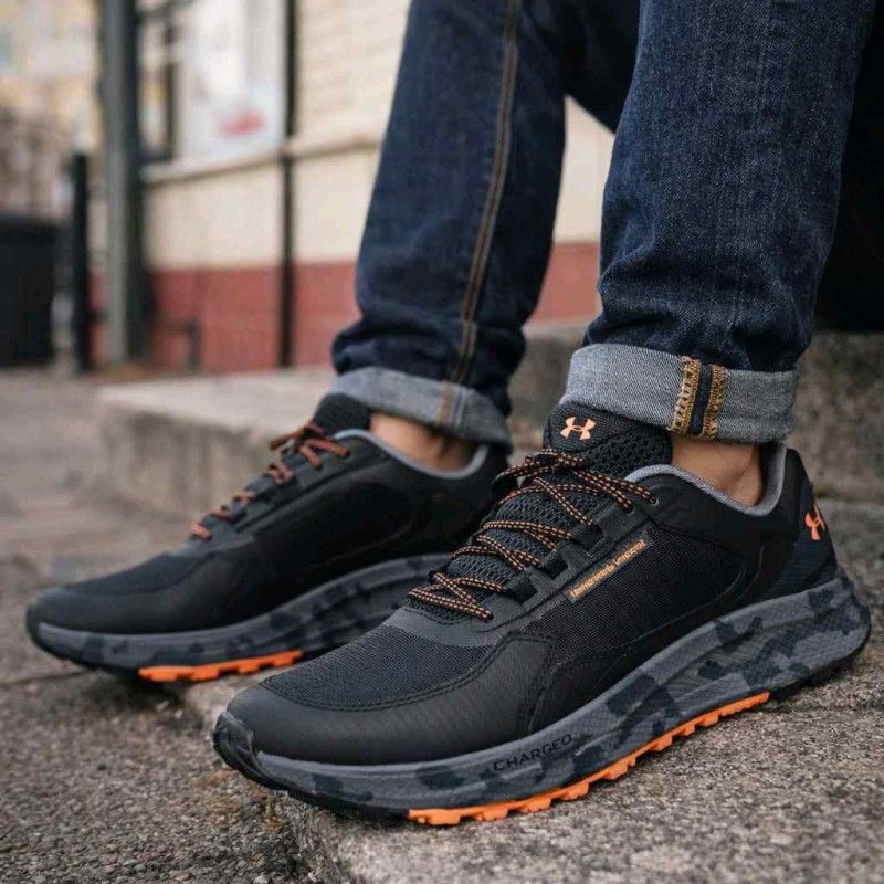 Under Armorr charged bandit trail 3 black orange