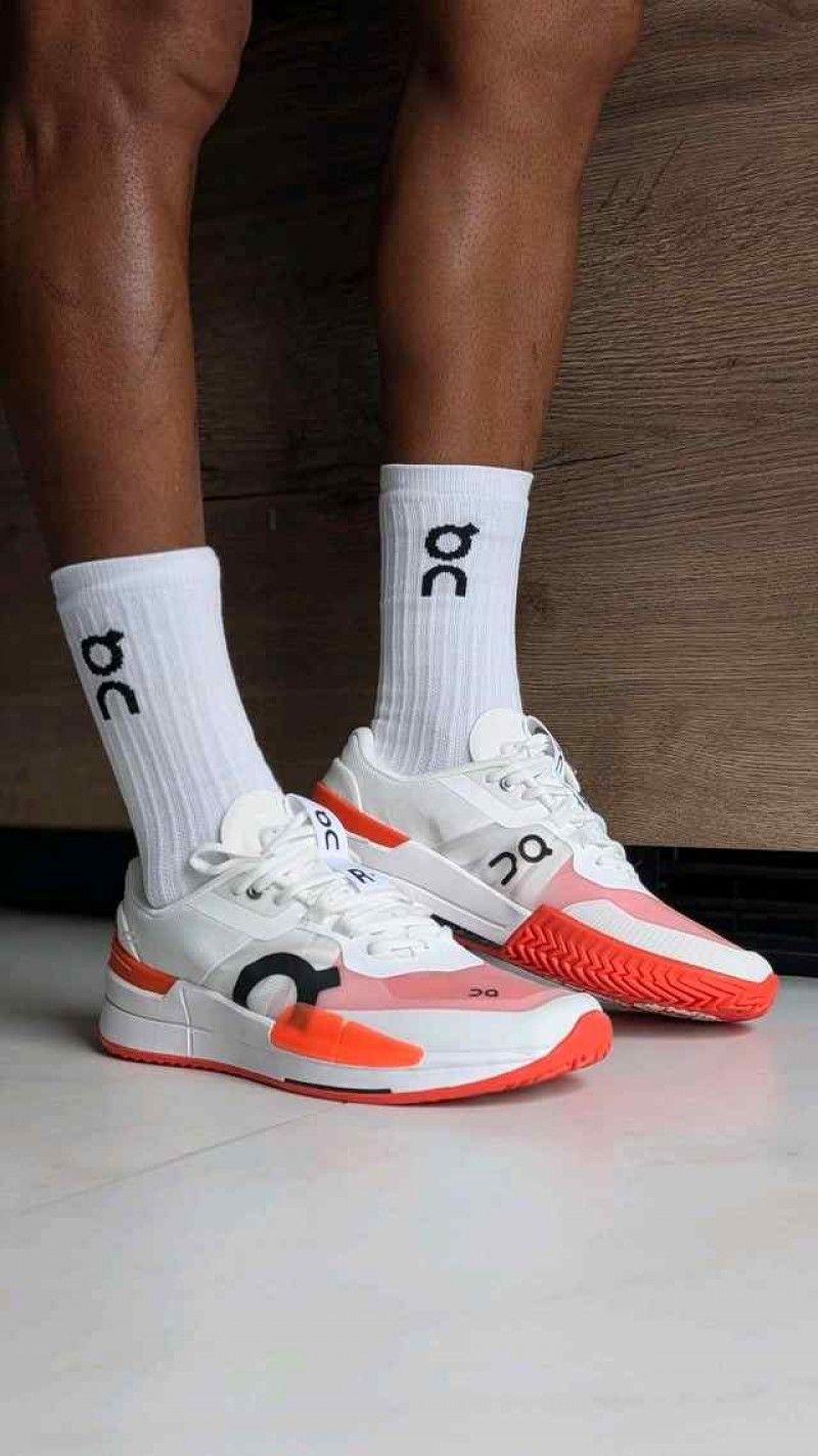 On Running Cloud X The Roger Pro 2 White Flame 1078