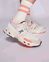 On Cloudpulse Cream Salmon