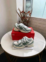Neww balance 740 Trainers White Marsh Green