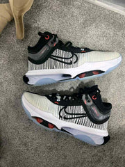 Nikke Air Zoom G.T. Jump 2 White Black