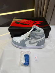 NIKKE AIR JORDAN 1 RETRO HIGH OG "WASHED GREY" FIX