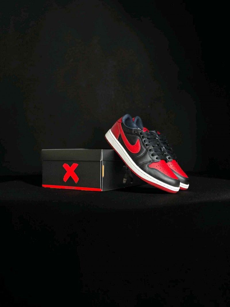 Nikke Air Jordan 1 Retro Low OG Banned 767