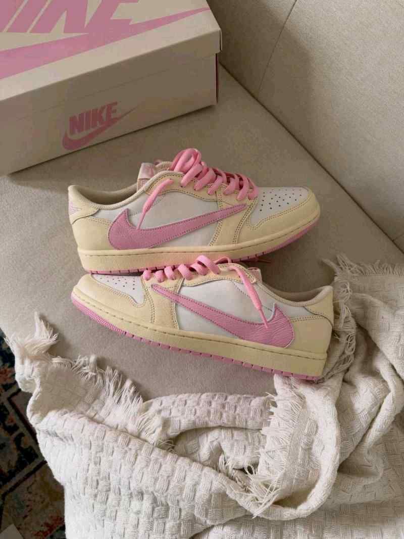 Nikke Travis Scott X Air Jordan 1 Low OG Shy Pink Semi Ua
