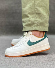 . Nik e airforce 1 hamava og colour way
