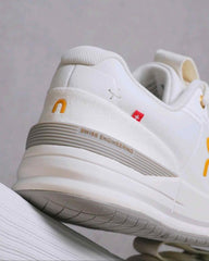 On The Roger Pro Ace Ivory Fog